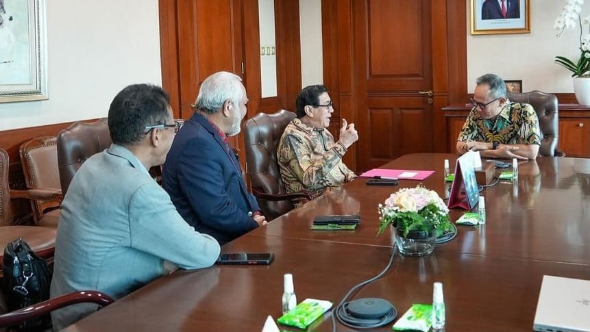 Menteri Hukum dan HAM menemui Ketua OJK