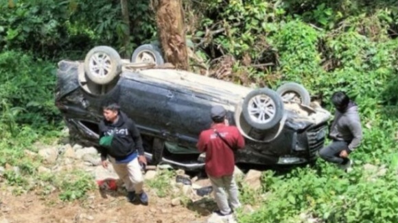 Mobil Berpenumpang Karyawan BUMN Masuk Jurang