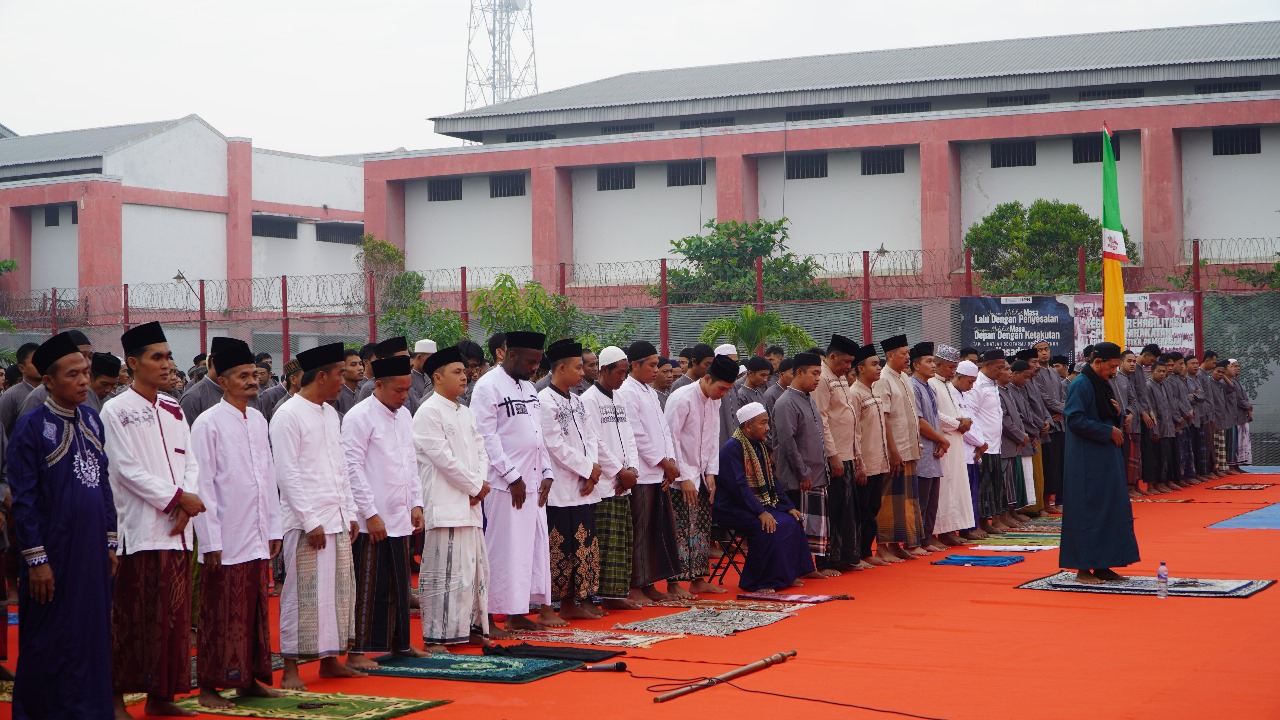 Lapas Narkotika Pamekasan Gelar Shalat Ied Bersama Warga Binaan