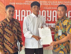 Lapas Narkotika Kelas IIA Pamekasan Beri Remisi Warga Binaan Asal Malaysia di Hari Raya Waisak
