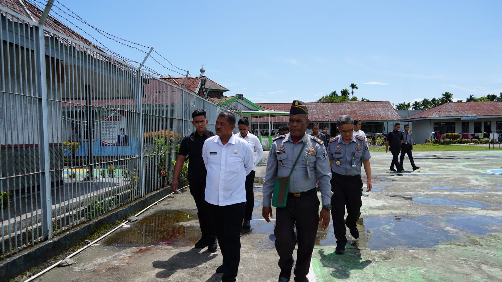 Tiga Petugas Terluka Diserang Narapidana, Dirjen Pemasyarakatan Tinjau Langsung Kondisi Korban di RSUD Nabire