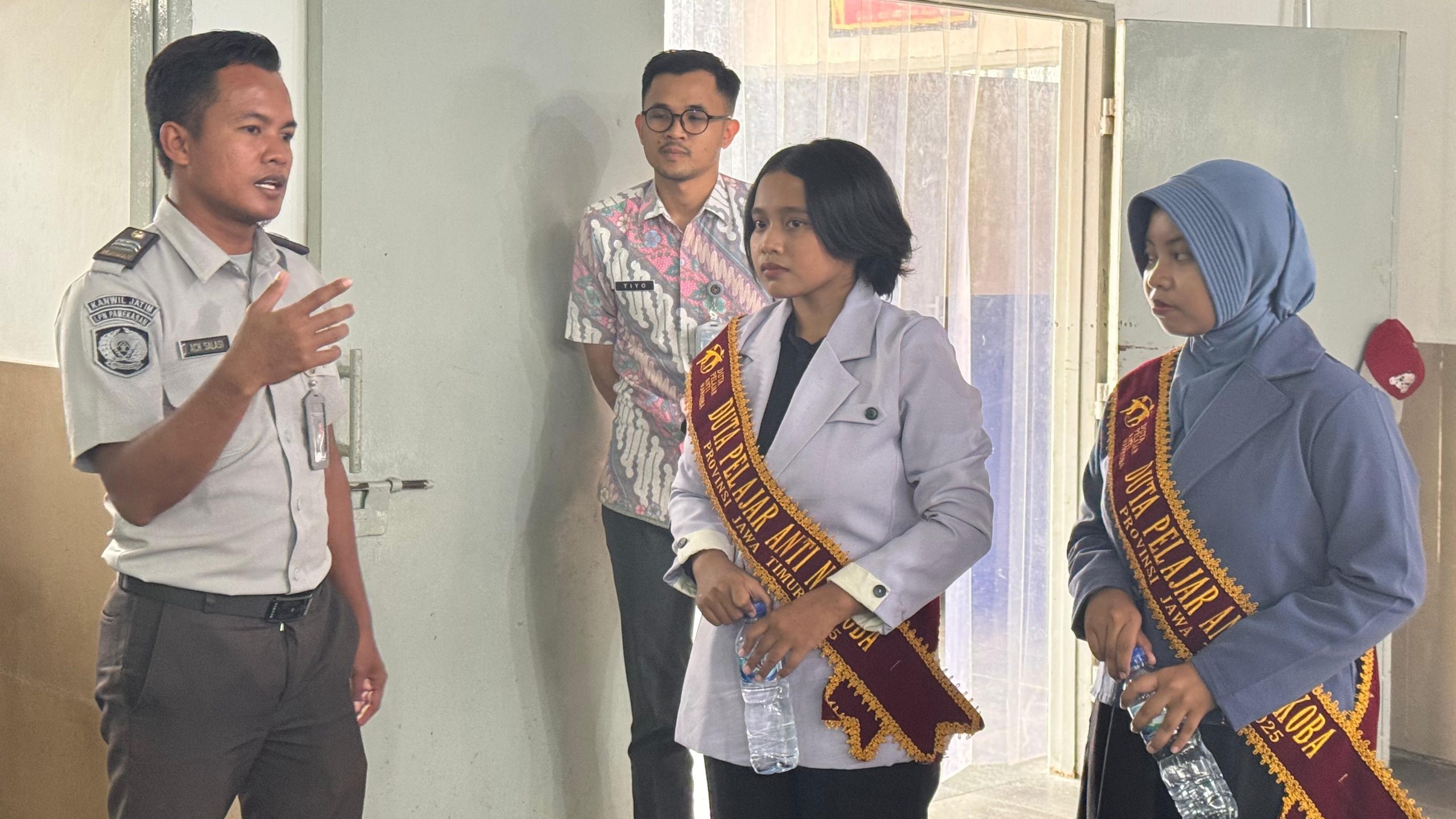 Duta Pelajar Anti Narkoba Jatim Tinjau Rehabilitasi di Lapas Pamekasan