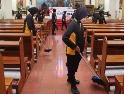 Sambut Hari Bhayangkara ke-79, Polwan Polres Pamekasan Gelar Bakti Religi di Gereja