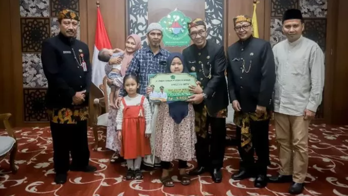 Anak Usia 7 Tahun Hafal 30 Juz, Bupati Pamekasan Beri Penghargaan