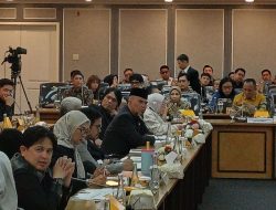 Rapat Revisi UU Hak Cipta di DPR Ricuh, Ahmad Dhani Diancam Dikeluarkan