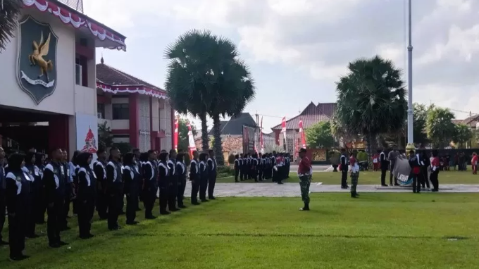 Jelang HUT ke-80 RI, Latihan Paskibraka Sumenep Digenjot