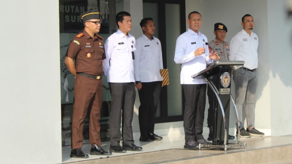 Kakanwil Ditjenpas Jatim Dorong Sinergi pada Apel Bersama dan Penghargaan Pegawai Berprestasi