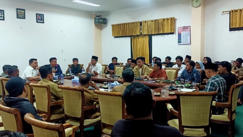 FAM Desak DPRD Sampang Tuntaskan Polemik Pj Kepala Desa Kedungdung