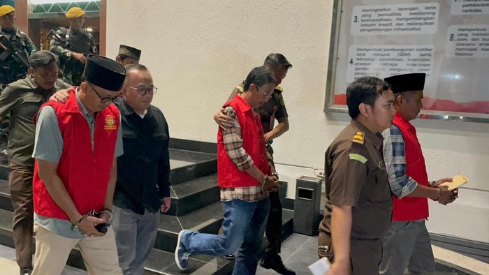 Kejati Jatim Tahan Empat Tersangka Korupsi Program BSPS di Sumenep, Negara Rugi Rp26,3 Miliar