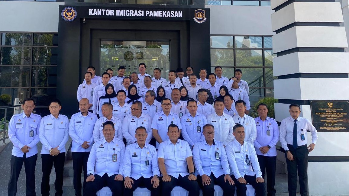 Wakil menteri Imigrasi dan Pemasyarakatan Beri Arahan di Pamekasan, Kalapas Narkotika Kusnan: Ini Motivasi Besar bagi Kami