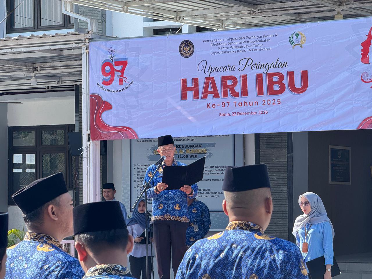 Lapas Narkotika Pamekasan Gelar Upacara Peringatan Hari Ibu ke-97