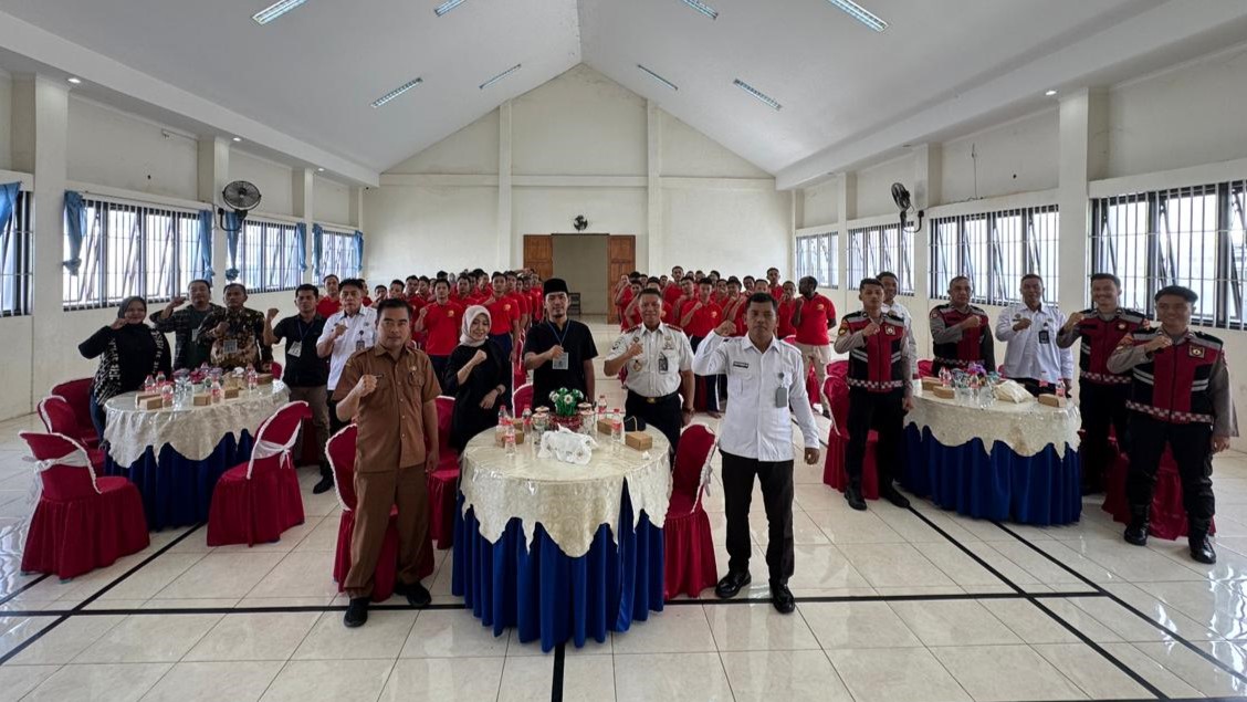 Warga Binaan Lapas Narkotika Pamekasan Ikuti Workshop Penulisan Antologi Bertema Keluarga