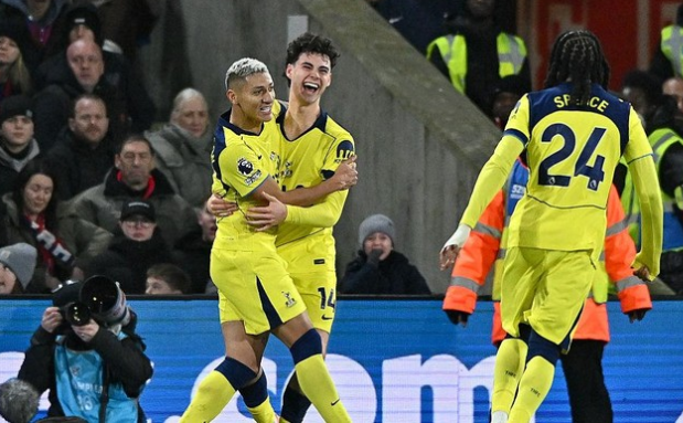 Gol Archie Gray Antar Tottenham Hotspur Taklukkan Crystal Palace 1-0