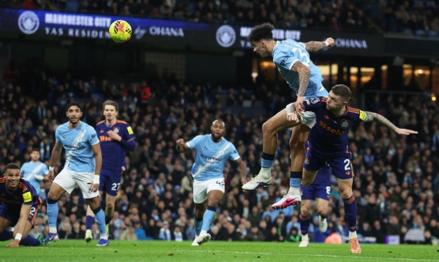 Man City Tundukkan Newcastle 2-1, Tekan Jarak ke Puncak Klasemen Premier League