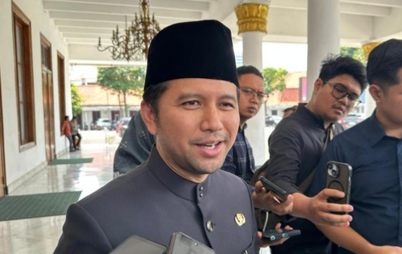 THR ASN Pemprov Jatim Dipastikan Cair, Emil Dardak: Sudah Dianggarkan