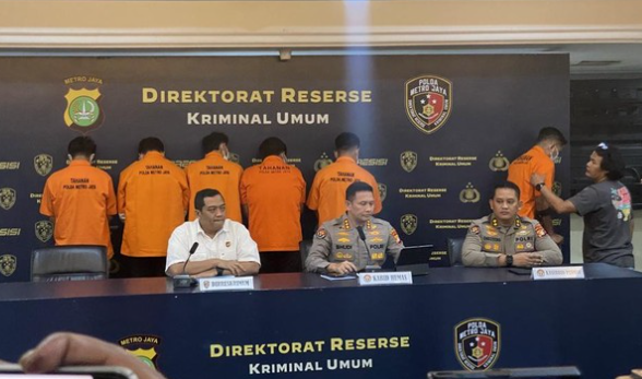 Polda Metro Jaya Bongkar Sindikat Buzzer Penyebar Hoaks, Delapan Tersangka Ditangkap