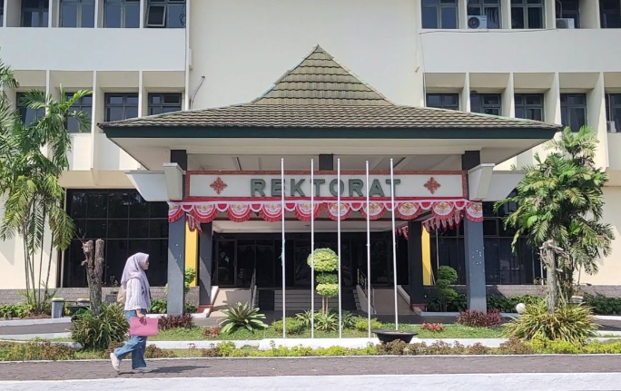 KPK Sita Ratusan Juta Rupiah dalam OTT Rektor Unsoed, 14 Orang Diamankan